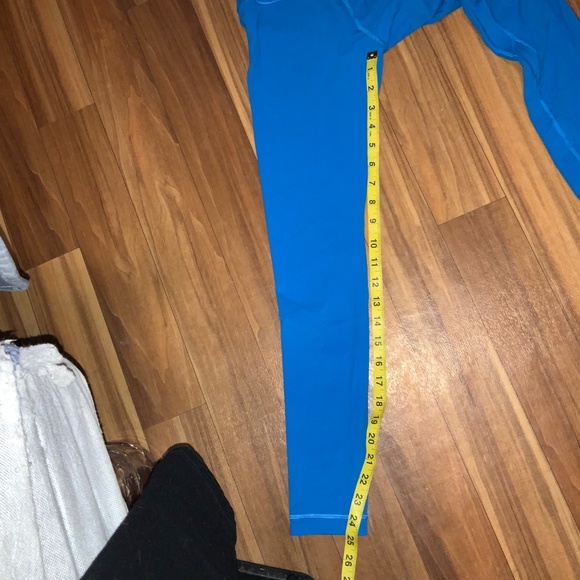 Women’s Blue Lululemon Leggings Preowned Size 2 - Picture 3 of 4